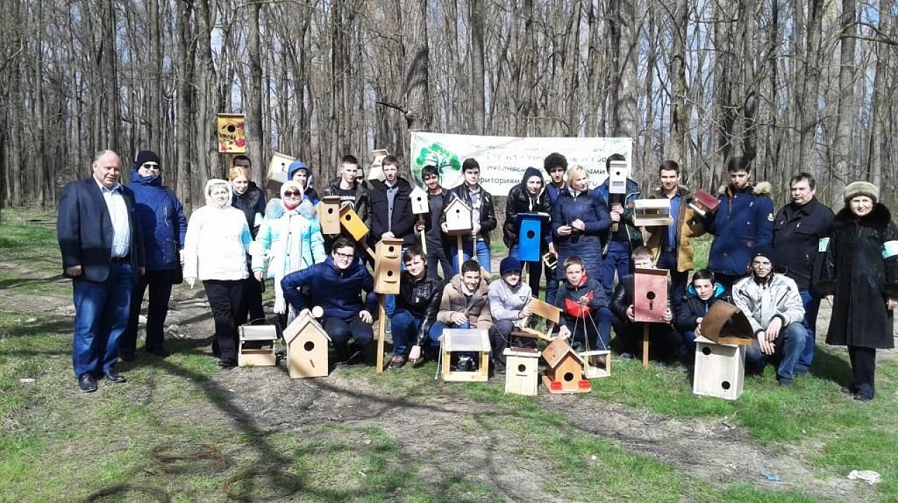 В Елизаветинской провели акцию «Покормите птиц»