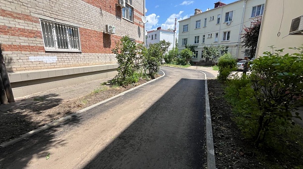 В Центральном округе завершилась работа по благоустройству внутриквартальных проездов