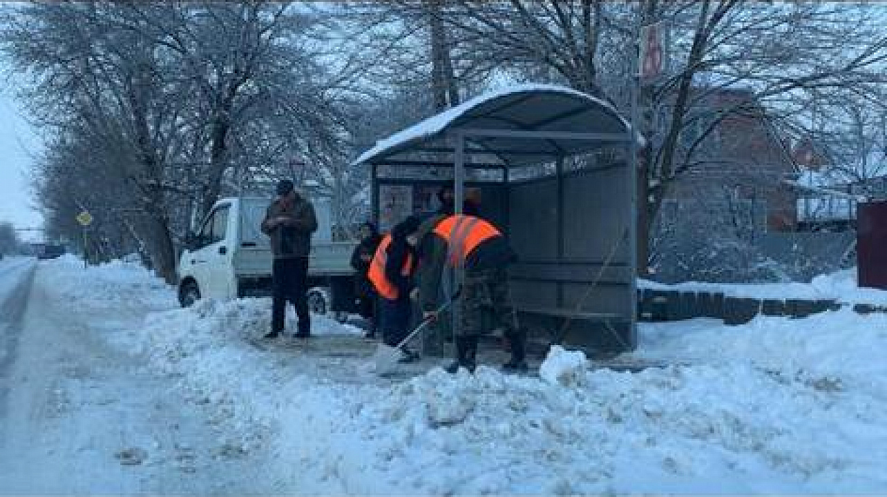 В Елизаветинской и Белозерном за 3 дня от снега очистили 105 километров станичных улиц