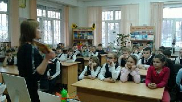 В библиотеке Западного округа прошел библиотечный урок «Плавание по книжному морю»