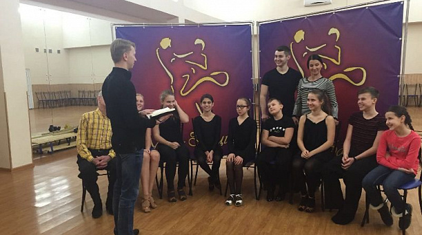 В спорт комплексе "Олимп" Западного округа провели тематическую беседу для воспитанников секции танцевального спорта