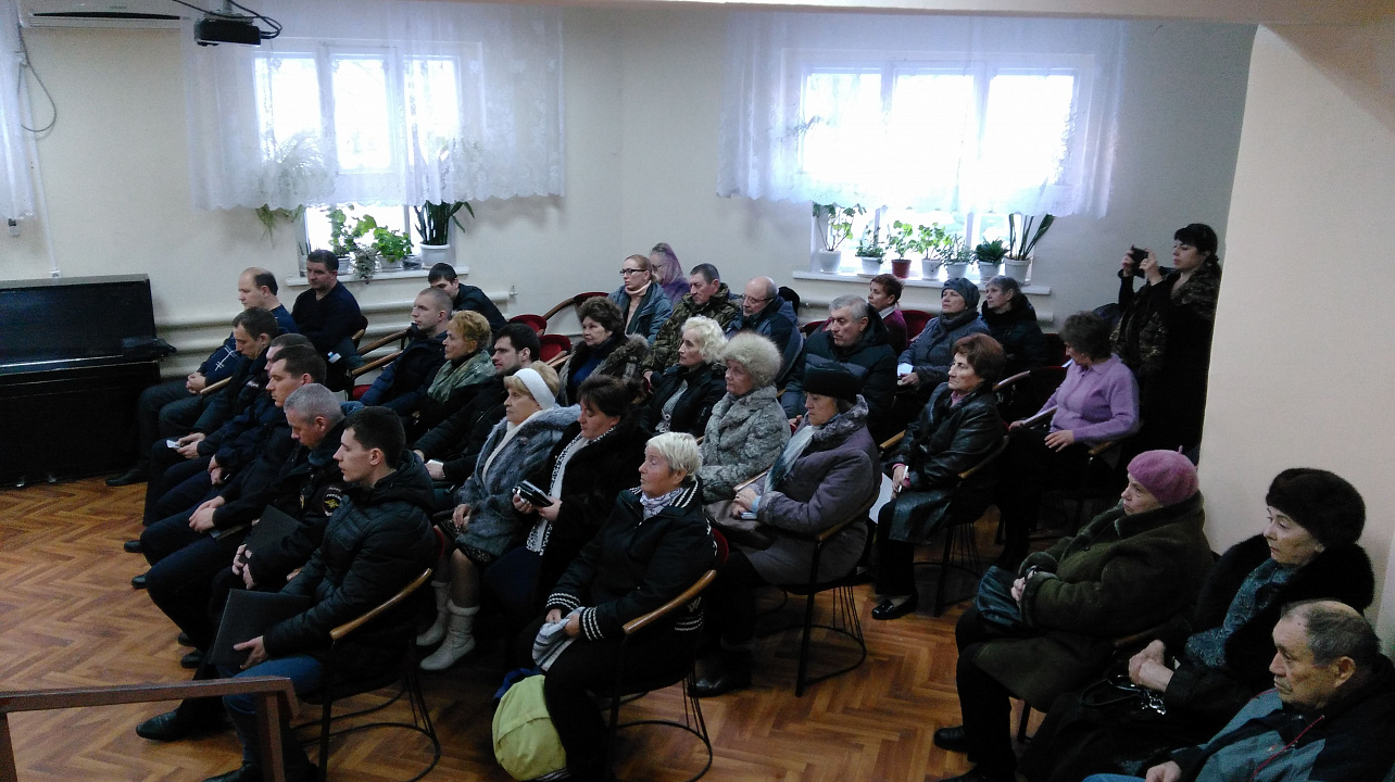 В Доме культуры Западного округа прошел отчёт руководителей и участковых уполномоченных полиции