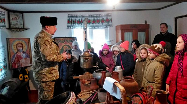 Познакомили с казачьим бытом