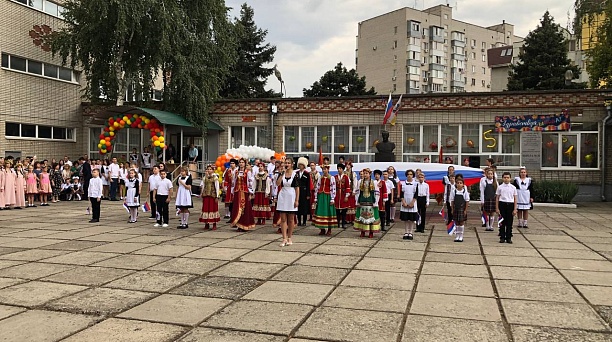 Сегодня во всех школах Центрального округа г.Краснодара прозвенел первый звонок