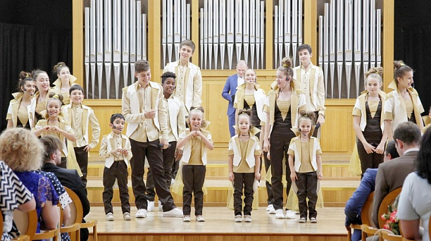 Евгений Первышов поздравил медицинских работников Краснодара с профессиональным праздником