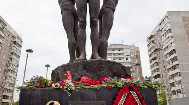 В Краснодаре прошел митинг в честь 28-ой годовщины аварии на Чернобыльской АЭС