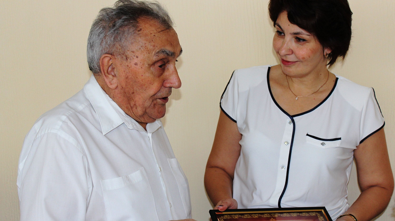 Глава Центрального округа Елена Малова провела торжественный прием ветеранов ВОВ