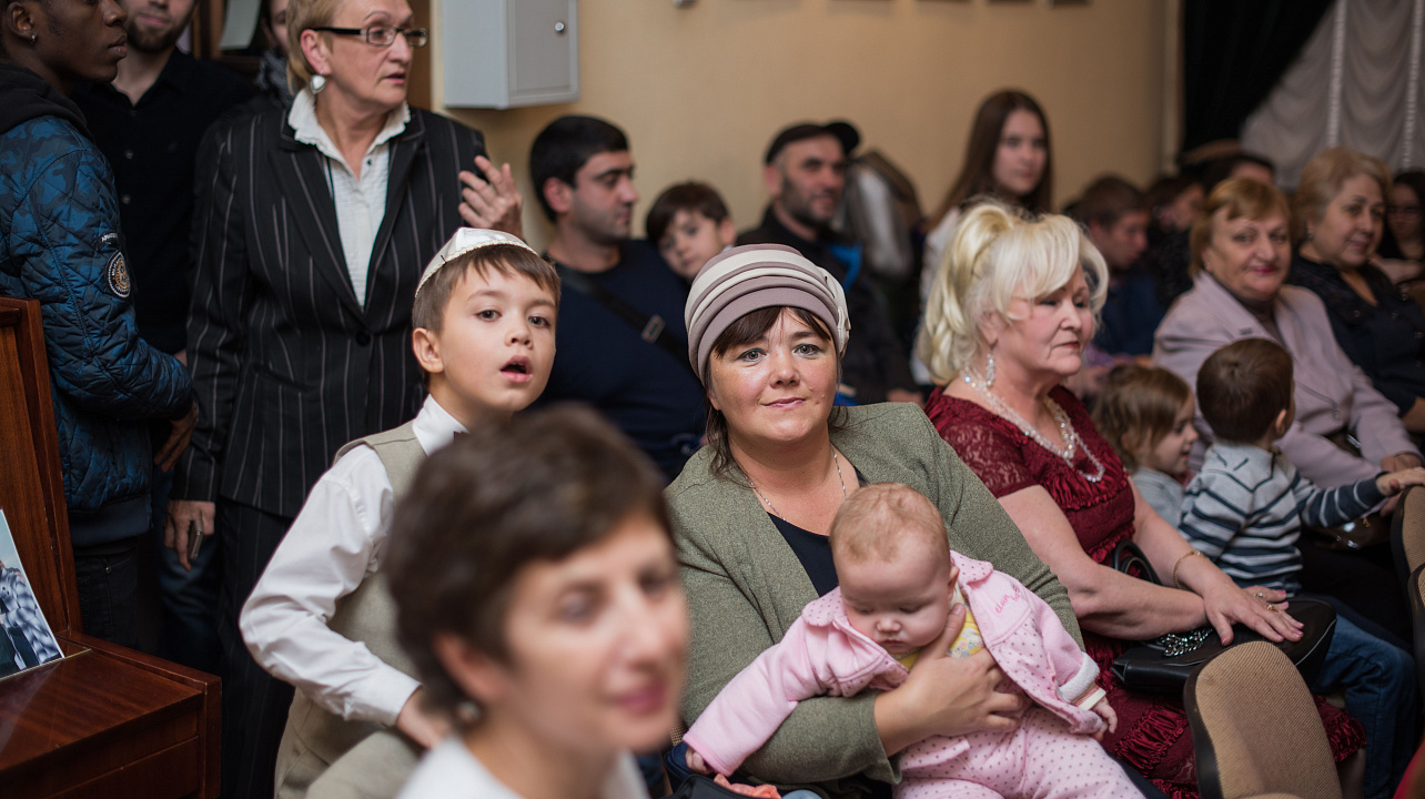 В посвящённом Дню матери праздничном вечере приняли участие многодетные семьи национально-культурных объед (9).jpg