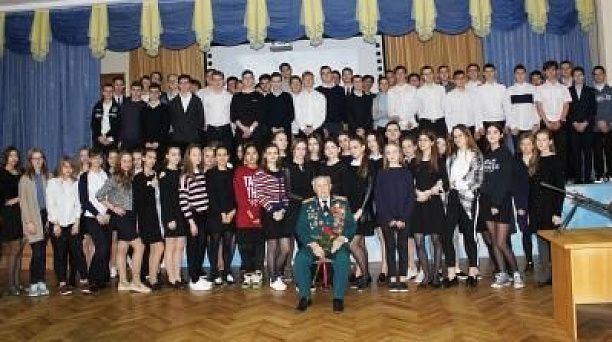 В гимназии № 3 прошел Урок мужества