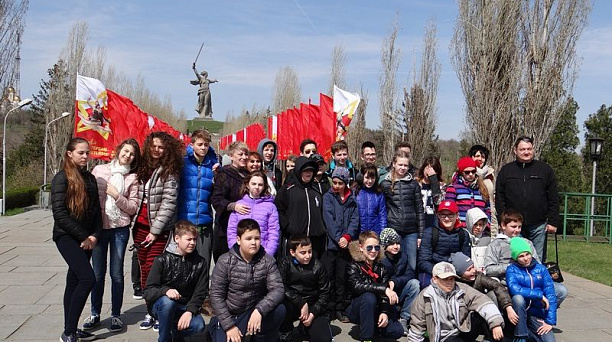 Тимуровцы гимназии № 92 побывали в Сталинграде