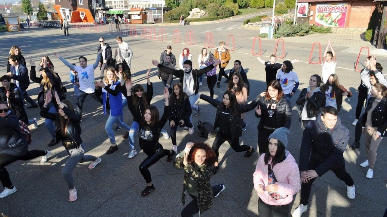 Молодежный совет Западного округа принял участие в праздновании Дня народного единства