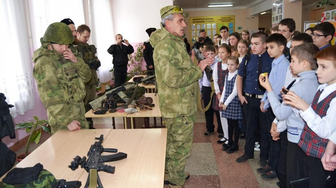 Выставка боевого оружия 1.JPG