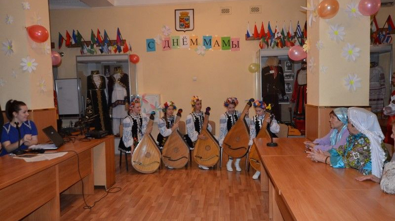 Межнациональный праздник, посвящённый Дню матери, состоялся в Краснодаре (7).jpg