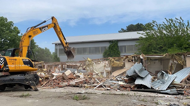 Почти 2 тыс. кв. м территорий в Пашковском жилом массиве очищают от незаконных строений