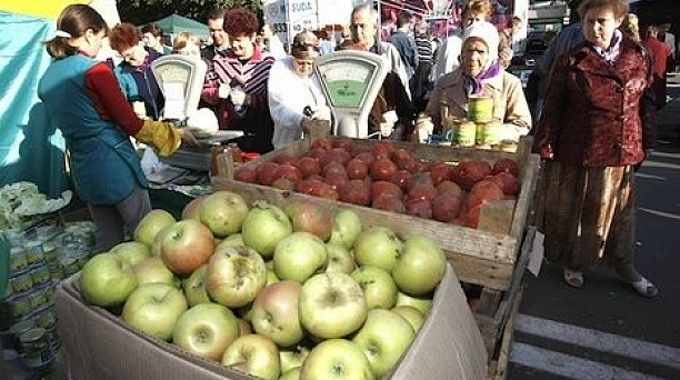 В Западном округе проходят ярмарки выходного дня