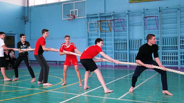 В школе №66 прошел военно-спортивный турнир