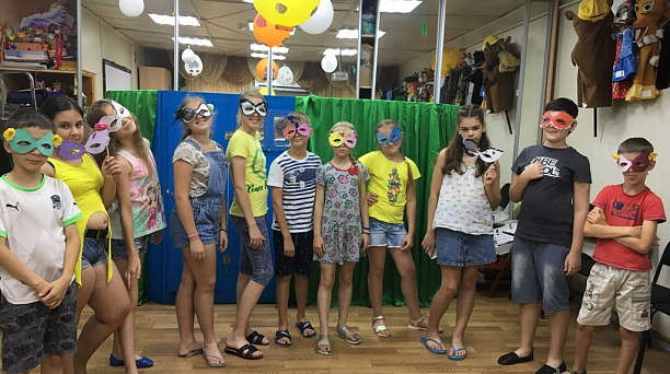 Юных жителей Западного округа приглашает «Мир театра»