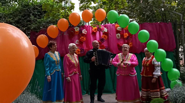 Праздник двора на Промышленной