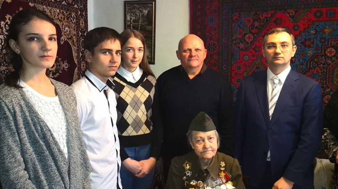 В Центральном округе поздравили Н.В.Коваленко