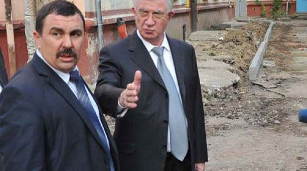 До конца октября благоустройство дворов завершат