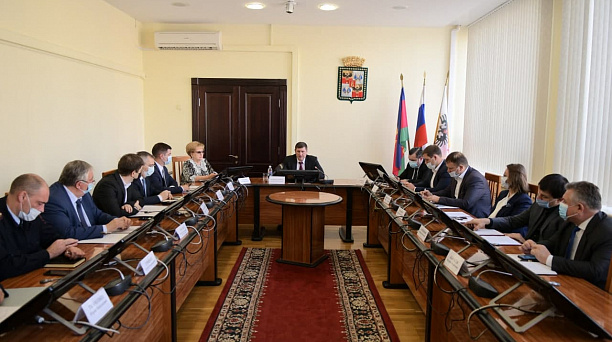 Андрей Алексеенко: Капремонт домов должен быть комплексным — от кровли до подвала, чтобы люди видели результат