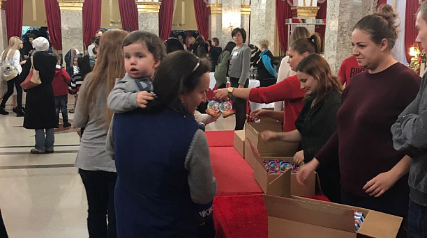 В филармонии им. Г. Ф. Пономаренко состоялось новогоднее представление для детей из малообеспеченных семей