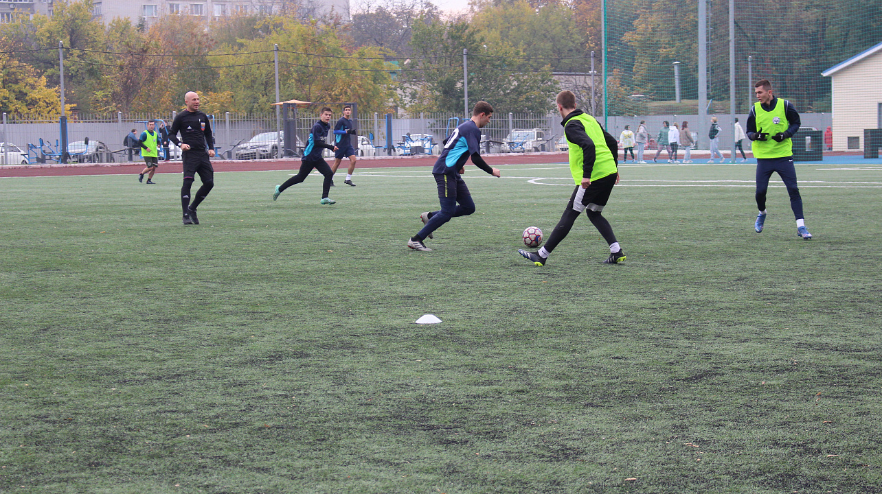 Завершился футбольный матч 8х8 среди студенческих команд  