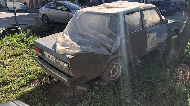 В Западном округе продолжают выявлять брошенный автотранспорт