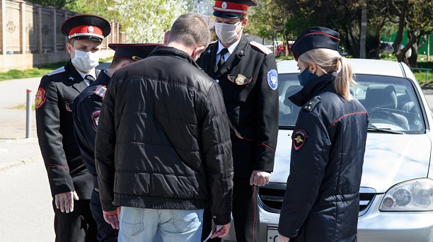 В Краснодаре мобильные группы патрулируют почти 100 пешеходных маршрутов