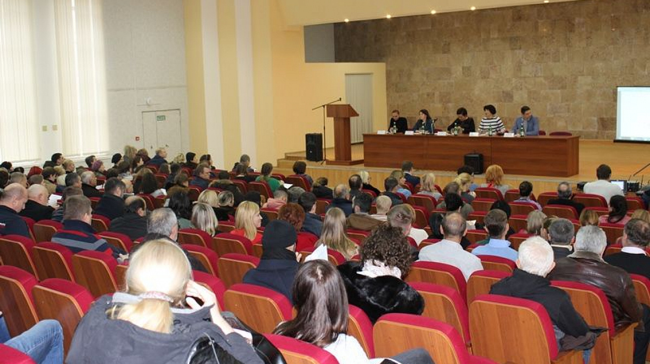 Предприятия и организации Центрального округа наведут новогодний лоск до 1 декабря