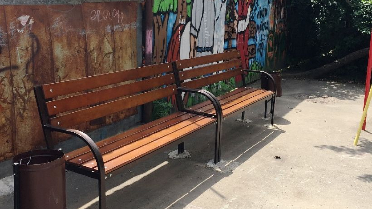 В Западном округе продолжается выполнение наказов избирателей