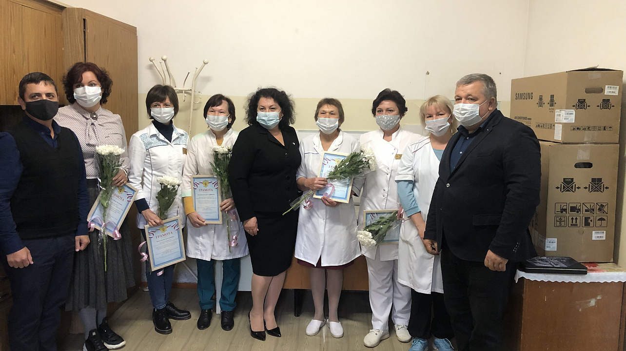 Депутат ЗСК Трубилин поздравил медицинских работников с Международным днём врача
