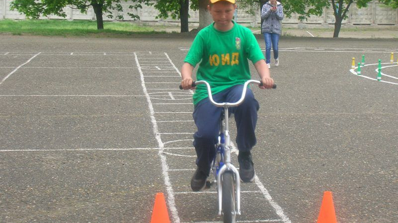 Гимназия № 3 Центрального округа – победители окружного этапа конкурса юных инспекторов