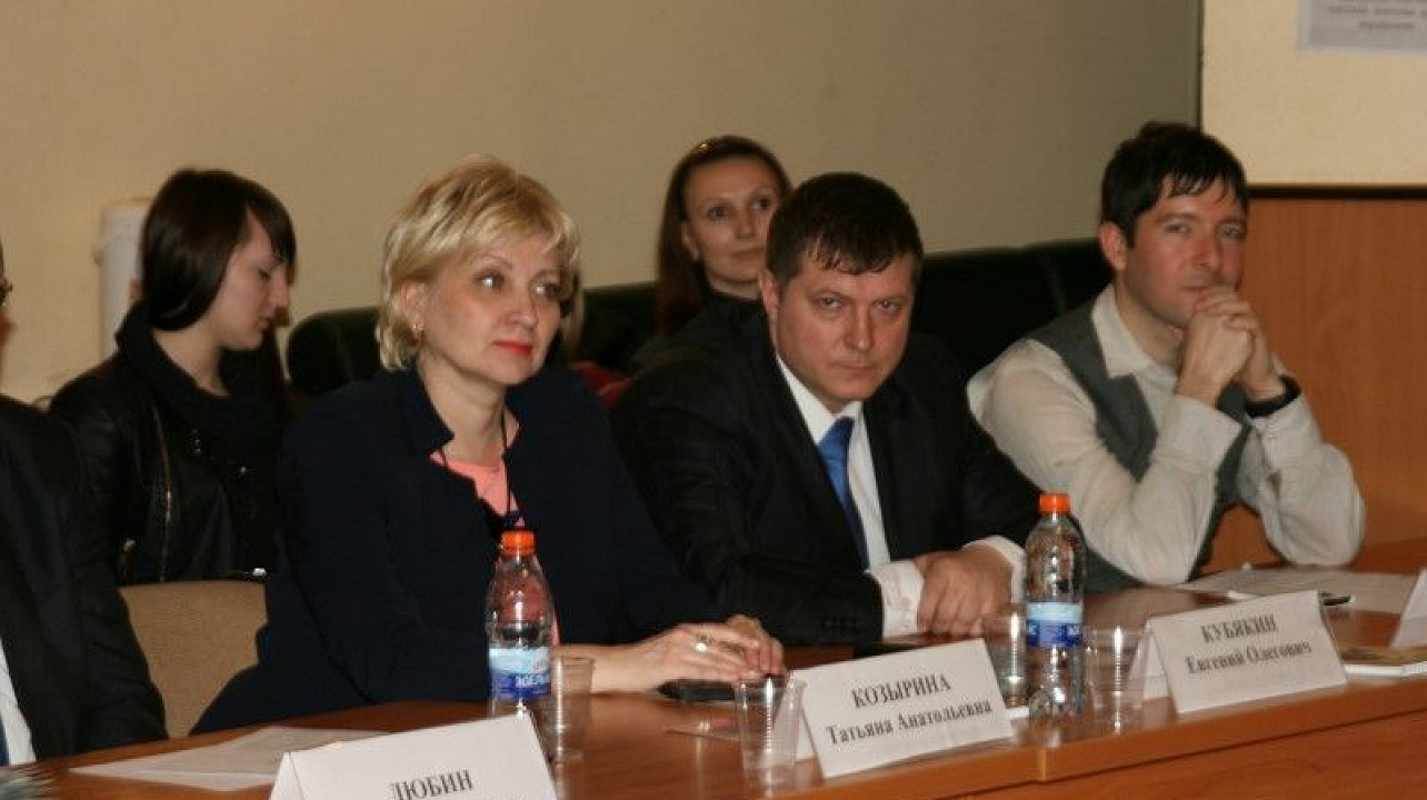 Молодёжный круглый стол, посвящённый вопросам профилактики экстремизма прошел в Краснодаре.JPG