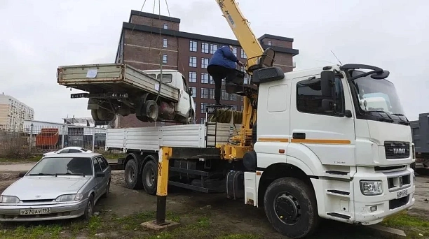 В 2025 году в Краснодаре убрали более 530 брошенных транспортных средств