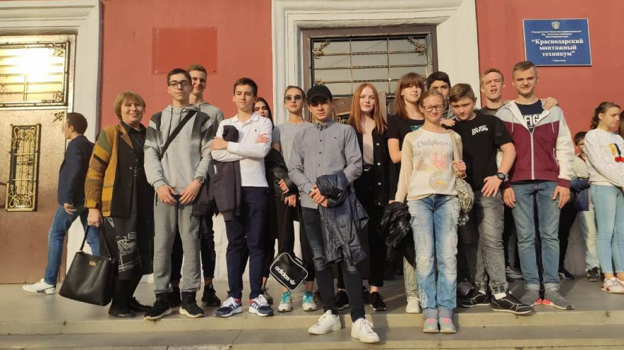 Школьники Западного округа побывали на Региональном чемпионате «Молодые профессионалы»