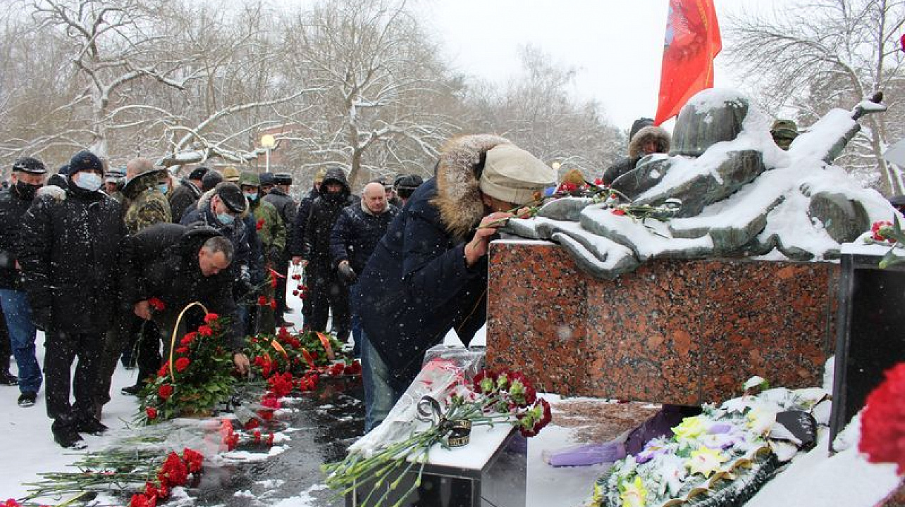 Сегодня в Центральном округе прошел митинг в честь 32-й годовщины вывода советских войск из Афганистана