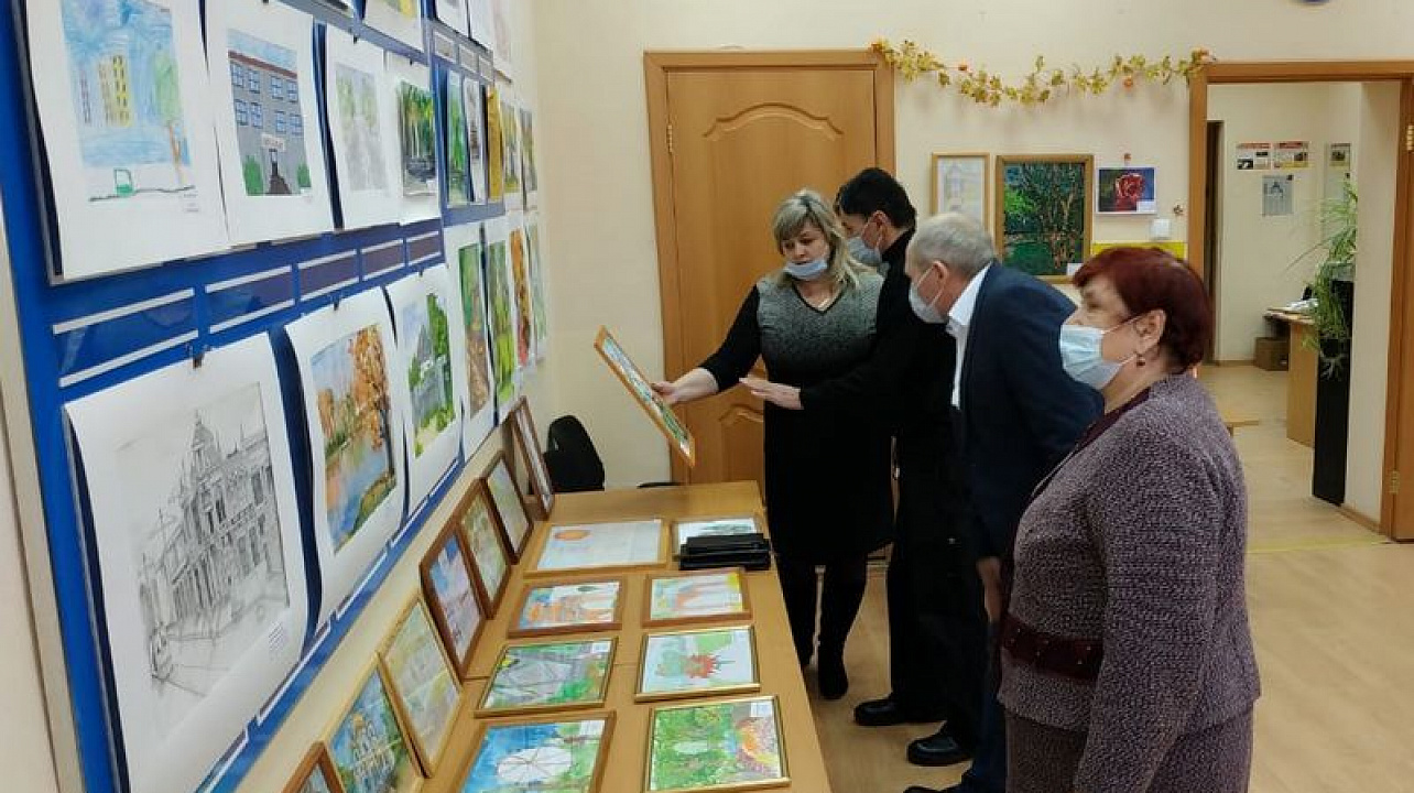 Шестьдесят победителей и призеров - в Центральном округе завершился конкурс рисунков