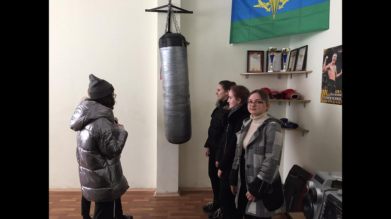 Ученики гимназии № 88 посетили воинскую часть