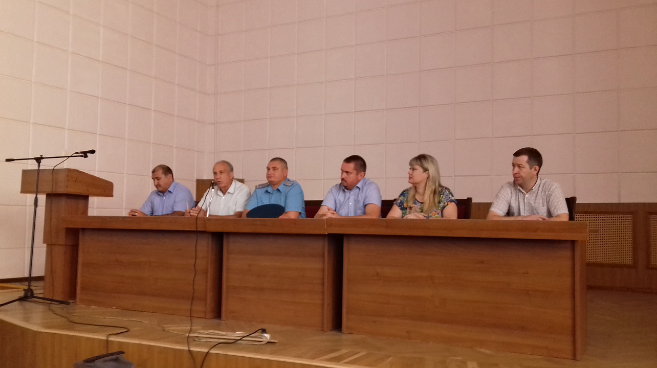 В администрации Западного округа прошло расширенное совещание с представителями управляющих компаний, ТСЖ, РЭП и руководителями ТОС