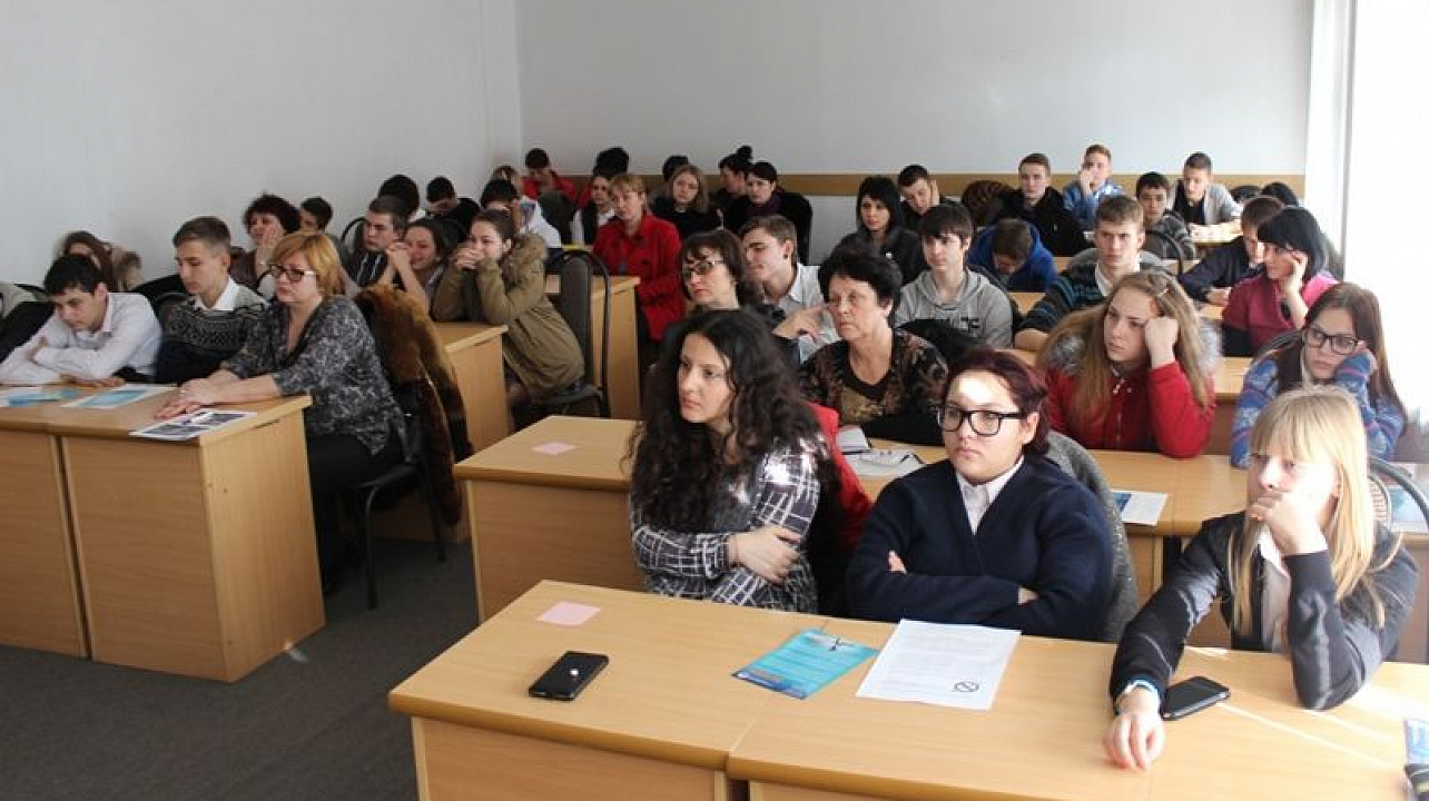 В администрации Центрального округа обсудили проблемы зависимости от вредных привычек