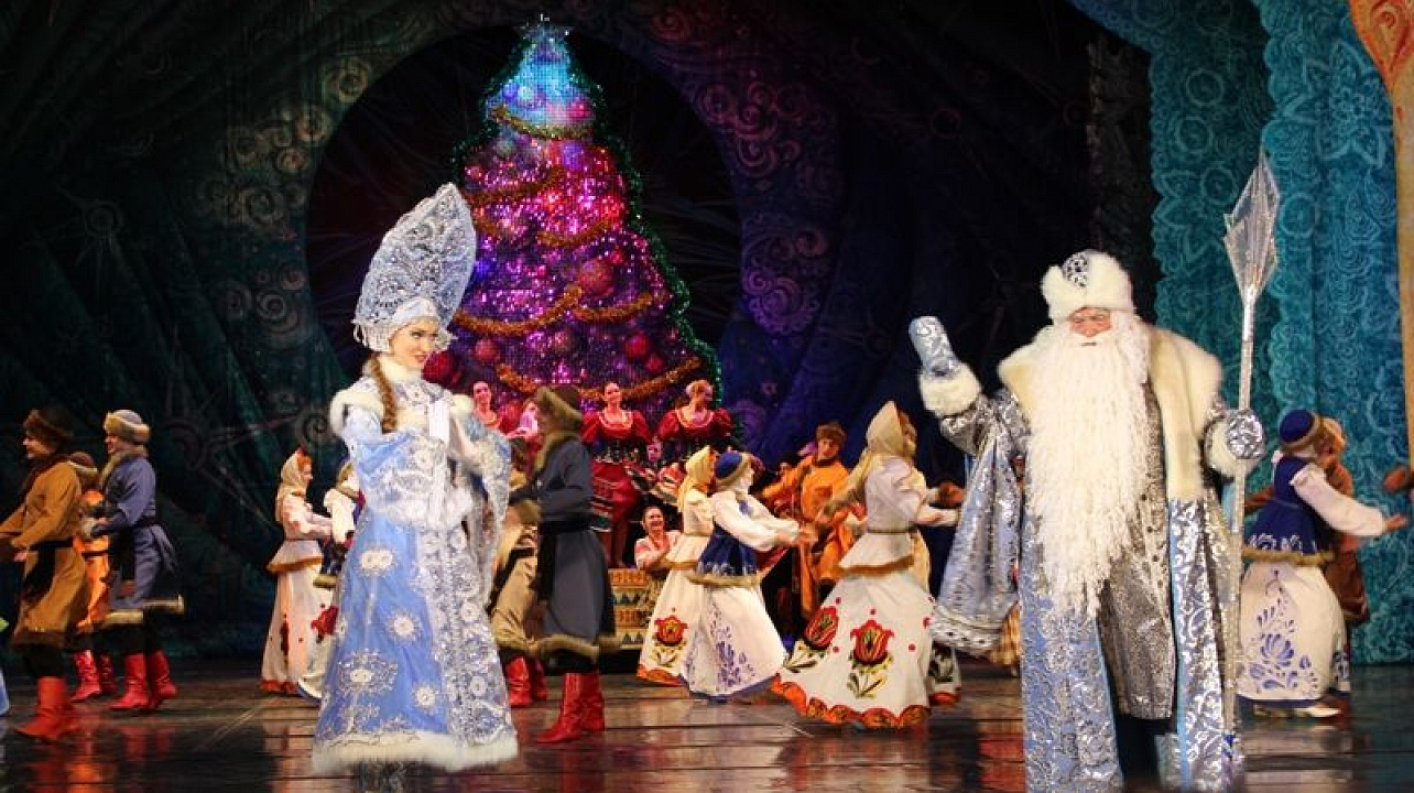 Председателей органов ТОС Центрального округа чествовали на городском новогоднем балу общественности