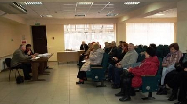 Поздравить многодетных матерей, помочь в пресечении несанкционированной торговли