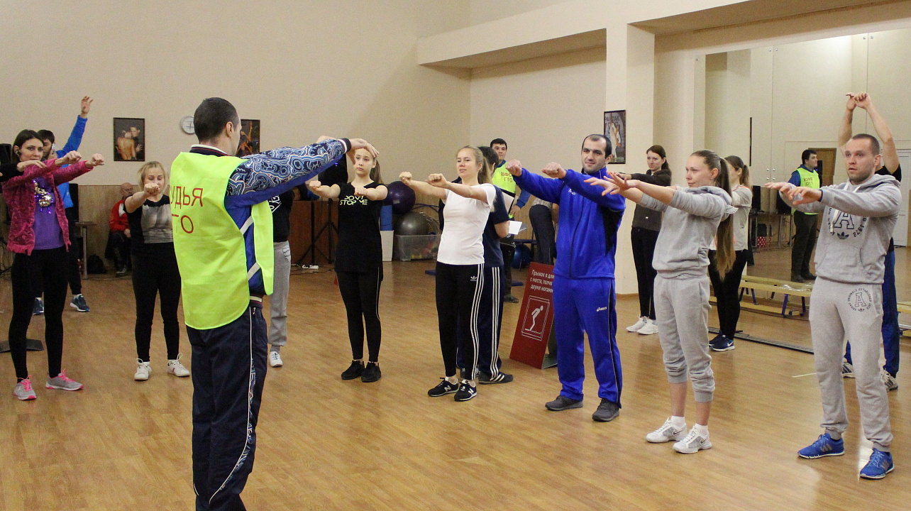 Муниципальные служащие начали выполнять нормативы ГТО