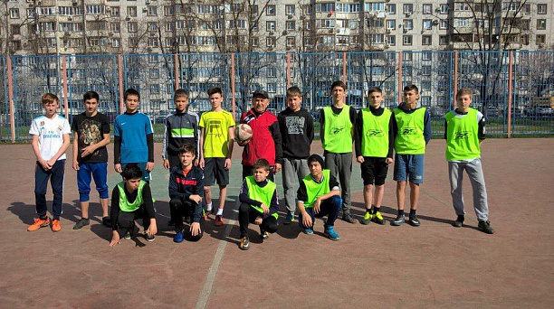 Весенний турнир по мини-футболу набирает обороты