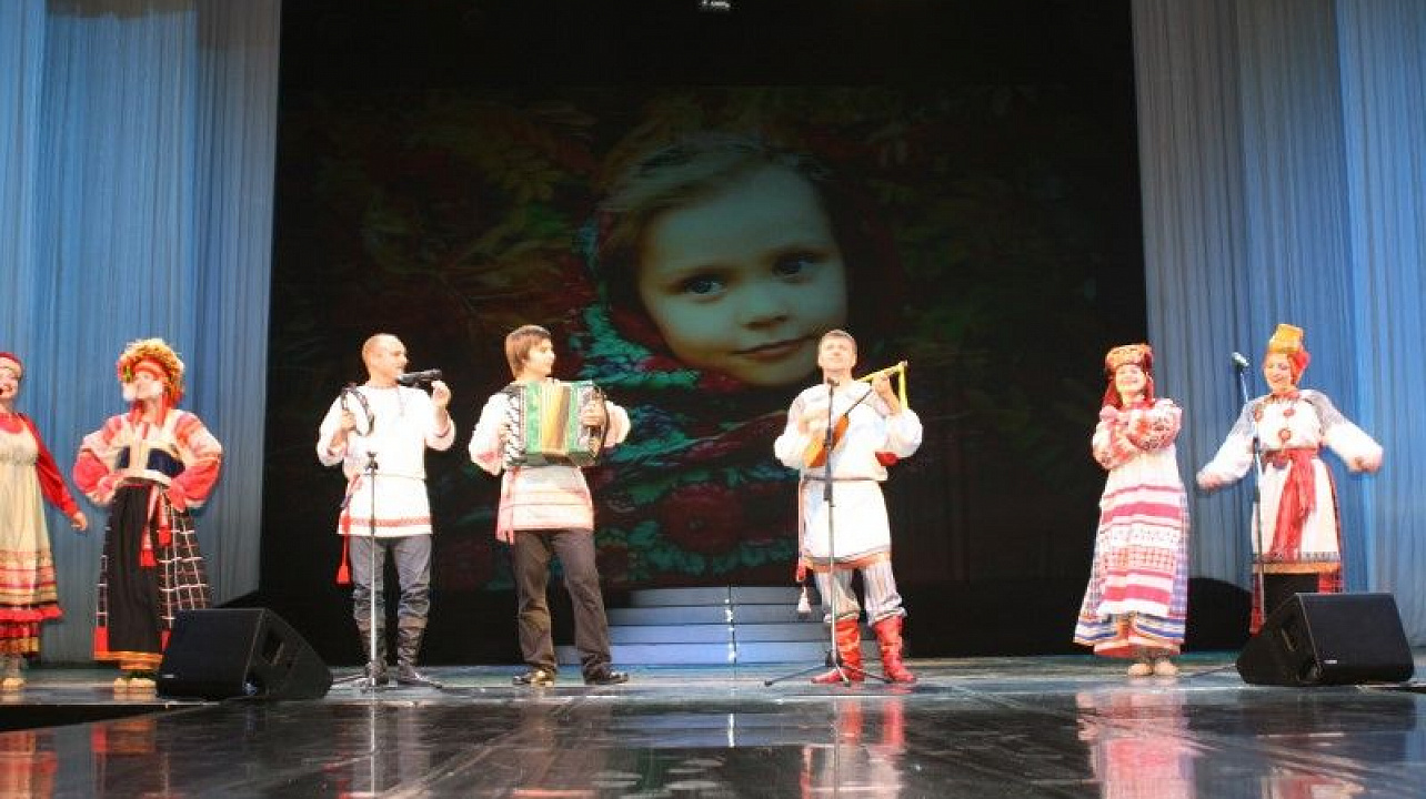 «Песни и танцы народов мира»