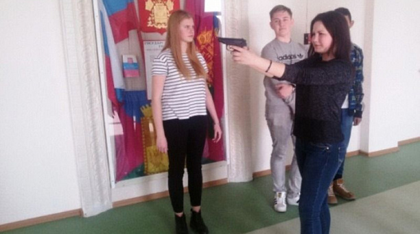 Соревнования в стрельбе из электронного пистолета