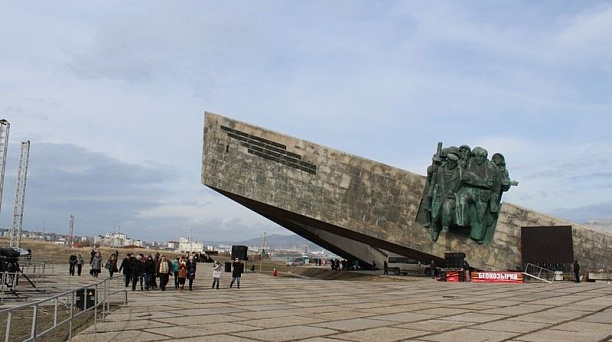 Студенты Центрального округа побывали в городе-герое Новороссийске