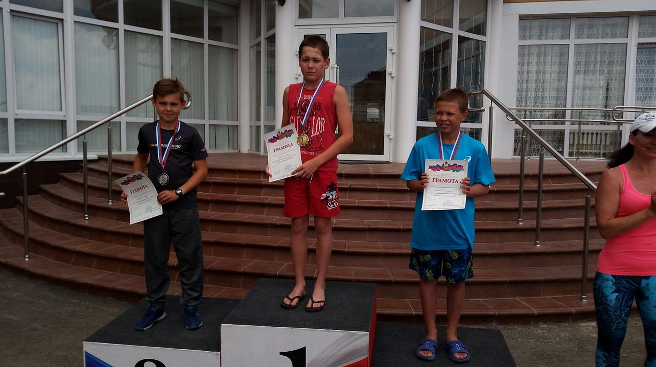 Триатлонисты Спортивной школы олимпийского резерва № 3 завоевали 7 медалей на чемпионате и первенстве Края