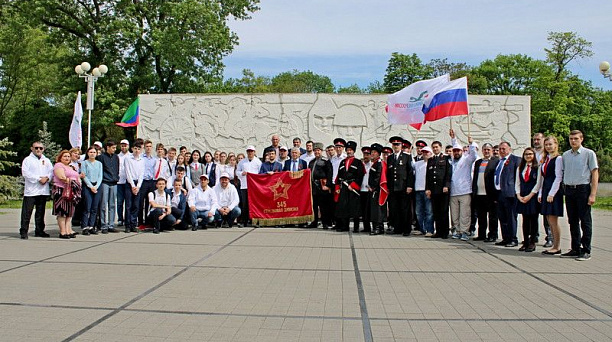 Казаки встретили автопробег из Дагестана
